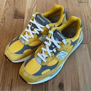 New Balance 992 Yellow Size 10.5